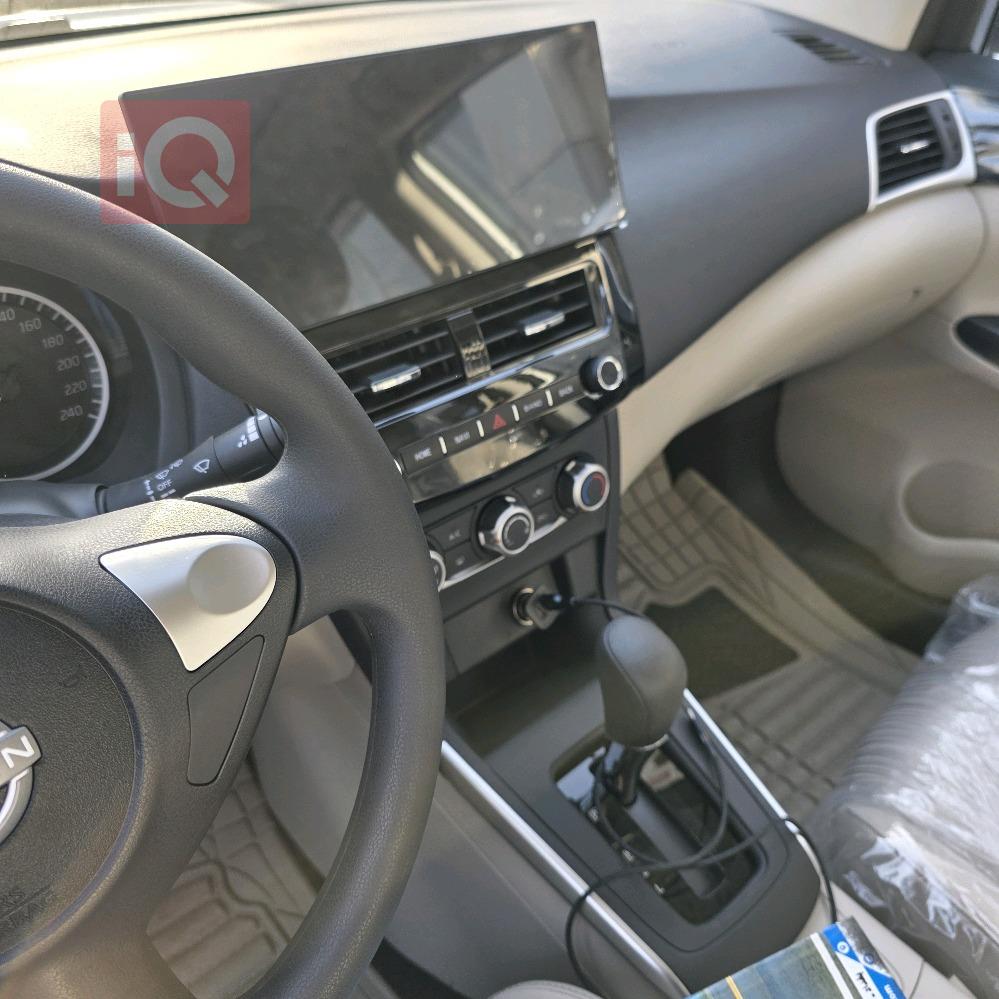 نیسان سێنترا